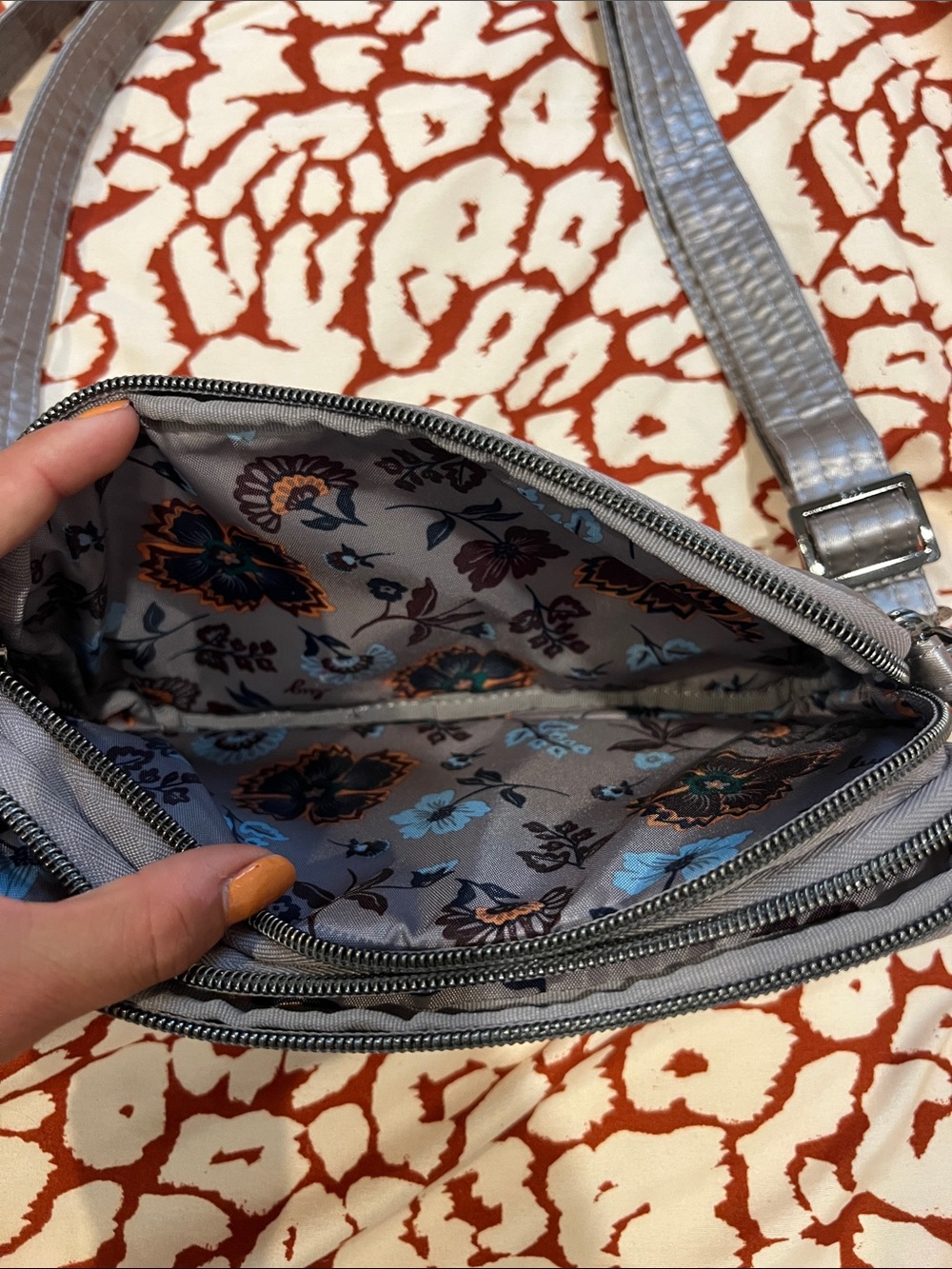 Lug Silver Coupe XL purse - Picture 3 of 5